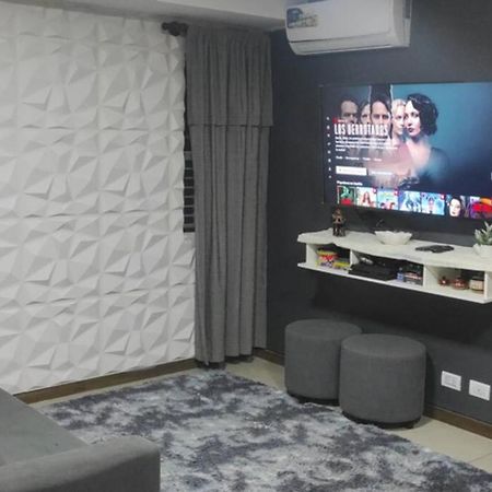 Appartement Apartamento entero céntrico y confortable à Santa Cruz de La Sierra Extérieur photo